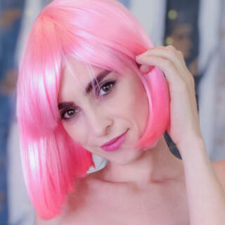 Natalie Naughton photo