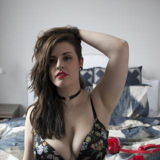 Nicki Sunshine photo