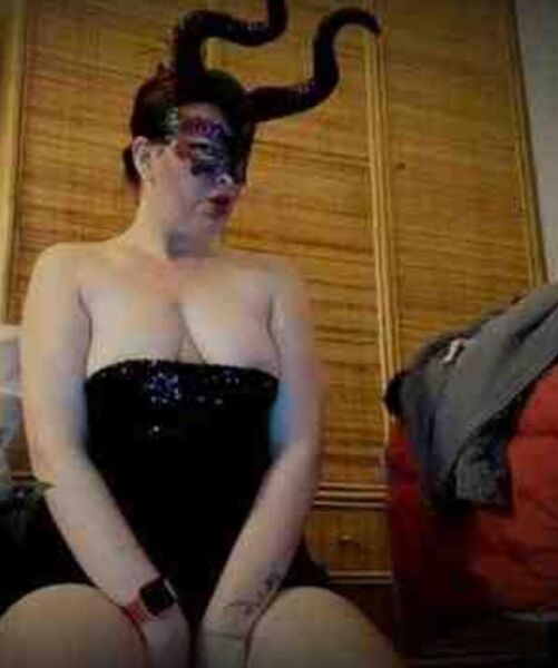 NicoleFetish contest photo