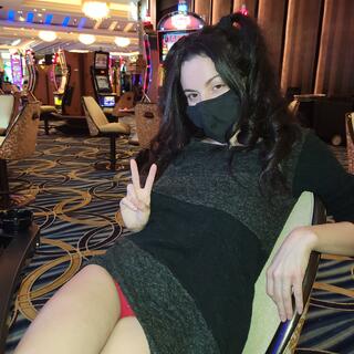 Nicole Niagara photo