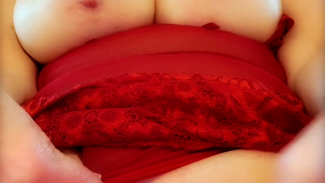 Sexy MILF Masturbating For You video from Nikki Nevada