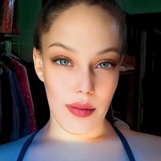 Nikki photo