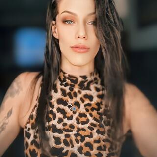 Nikki photo