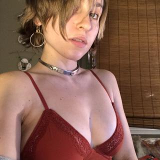 Nini Madsen photo