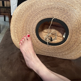 My sexy feet photo gallery by Cirina Dopovick