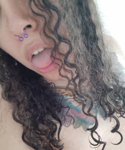 Nekkid Nadi at APClips.com