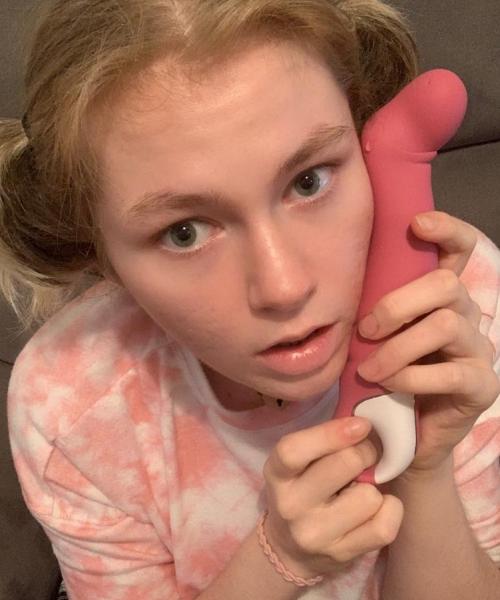 Nymphet Thee contest photo