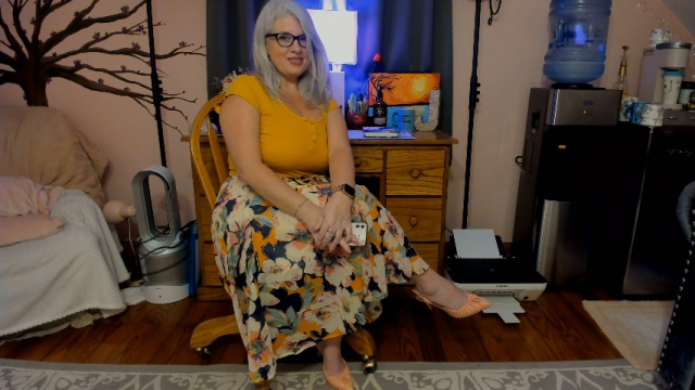 Ass Tease Session: Upskirt and Naked video from PaintedRose