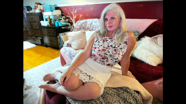 Forbidden Fruit: Mom's Sex Re-Education video from PaintedRose