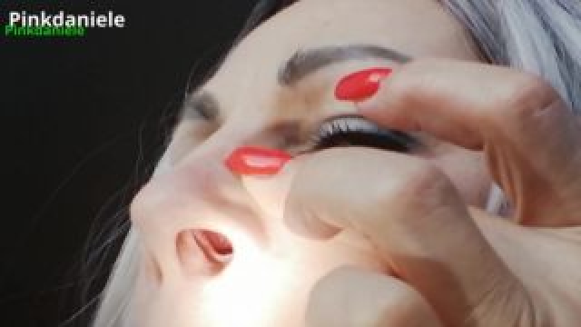 Nose inside -close ups video from Pinkdaniele