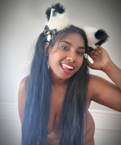 Piper Chai at APClips.com