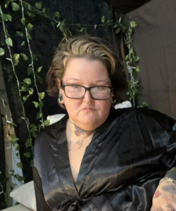 Polebabi at APClips.com