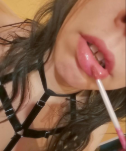 RapidGirl at APClips.com