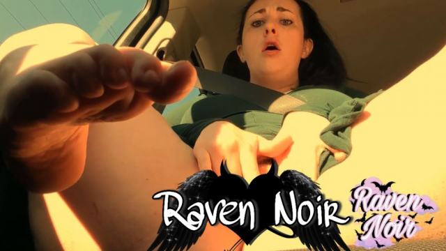 Risky Public Car Cum in my Green Dress video from Raven Noir