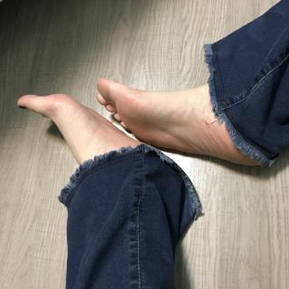 Long day at work photo gallery by Milky Feet