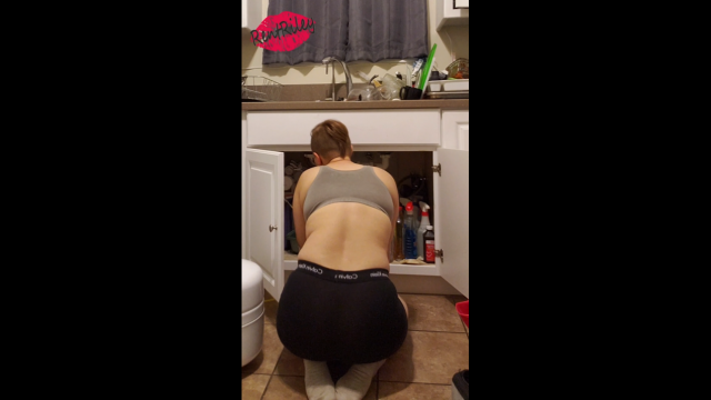 Replacing my Sink Drain Assembly video from RentRiley