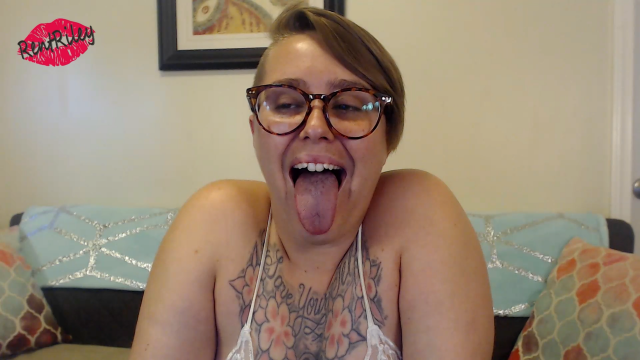 Rileys Tongue Tease video from RentRiley