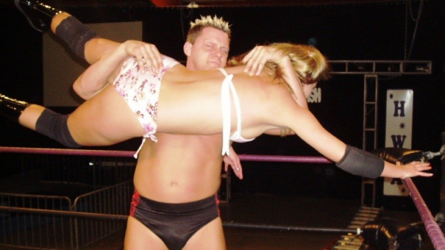 ANOTHER BRITISH WAR - Janelle Sinclaire vs Scott Colton video from WORLD WIDE MIXED WRESTLING