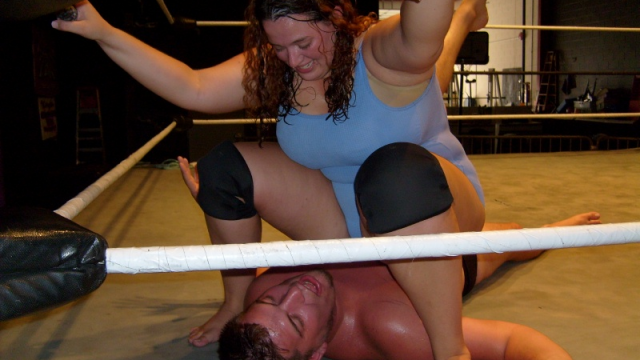 MALE WAFFLE - Kara Kildare vs Thomas Frugal video from WORLD WIDE MIXED WRESTLING