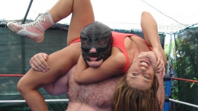 MIXED ITALIAN PIZZA - Kristiana vs Female Destroyer video from WORLD WIDE MIXED WRESTLING