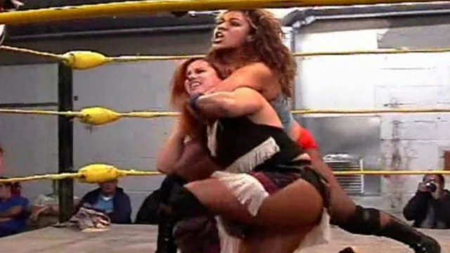 INDIAN POWER - Venus vs Alere Little Feather video from RING WOMEN VIDEO