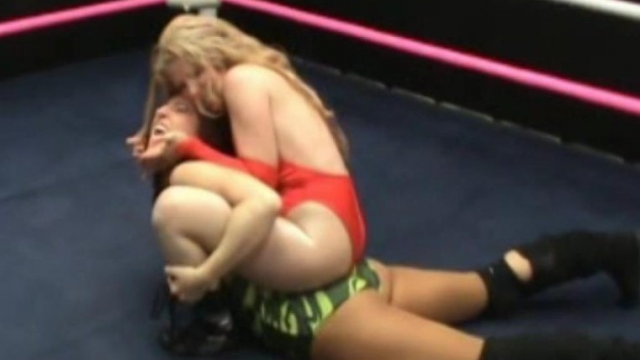 OLD SCHOOL PUNISHMENT - SYBIL STARR vs JESSIE BELL video from RING WOMEN VIDEO