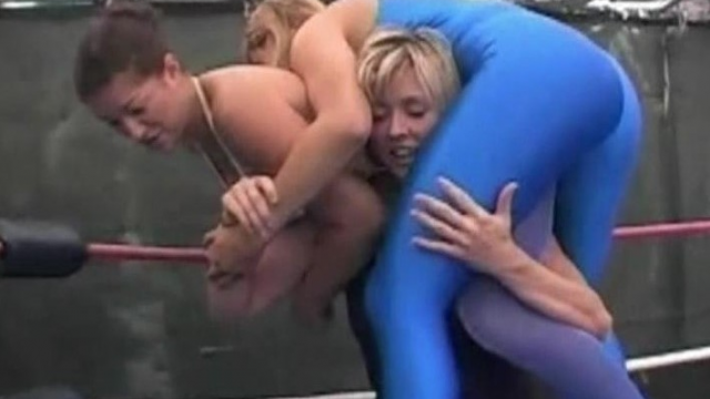 Three Way Lift and Carry - Julie Squeeze vs Frankie Zappatelli vs Christie Ricci video from RING WOMEN VIDEO