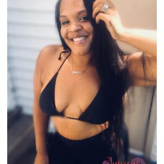 RiriLuscious photo