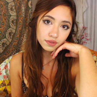 Robin Mae photo
