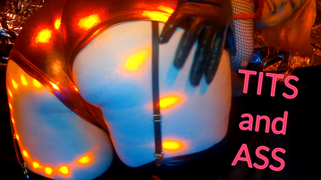 Red Short Shorts TITS and ASS WORSHIP video from Rogan Damiana