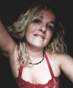 Rosie Thorne at APClips.com