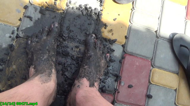 Feets in dirt & My commands & Cum countdown  & JOI video from Mistress Misha Goldy