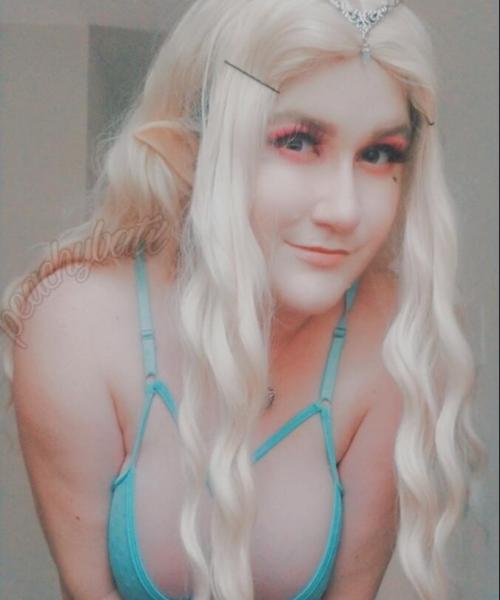 Sadie Peaches contest photo