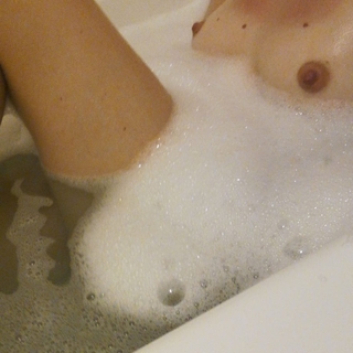 Bath time photo gallery by Samantha Paradis