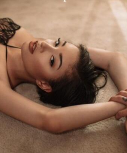 Scarlett Bloom at APClips.com