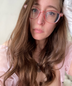 Shanna Sins at APClips.com