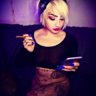 Kitty Blunted photo