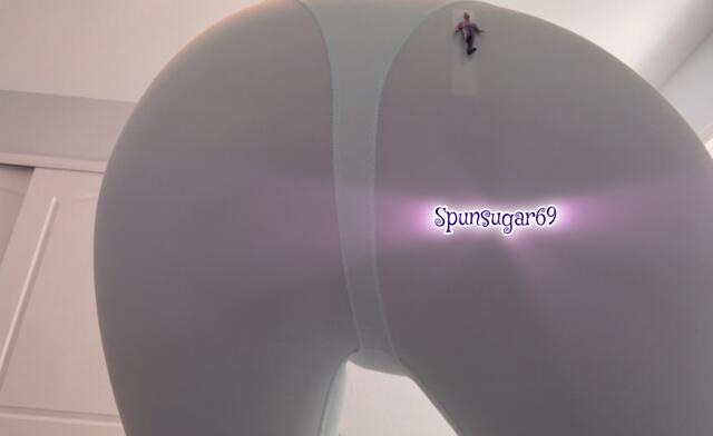 Clinging To My Curves Unaware Giantess video from SpunSugar