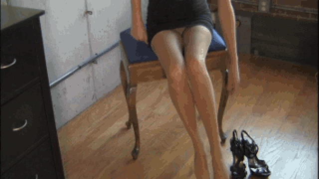 There's a Run in These Hose! - Star Nine video from Star Nine