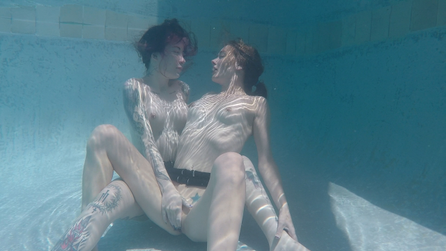 Underwater Lesbians - Charlotte Sartre & Star Nine video from Star Nine