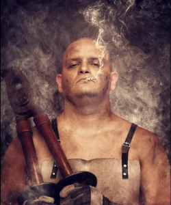 Steve Hardy at APClips.com