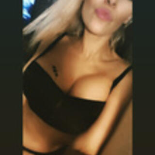 SarahElizabeth photo