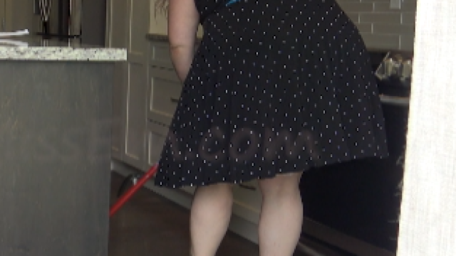 Watching the neighbour tidy up video from SultryMissEm