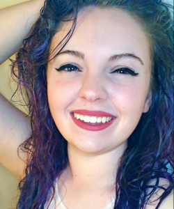 Sweetest Nicole at APClips.com