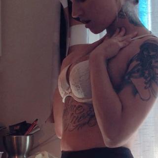 SweetLola photo
