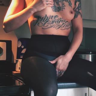 SweetLola photo