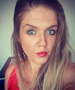 Swemilf at APClips.com