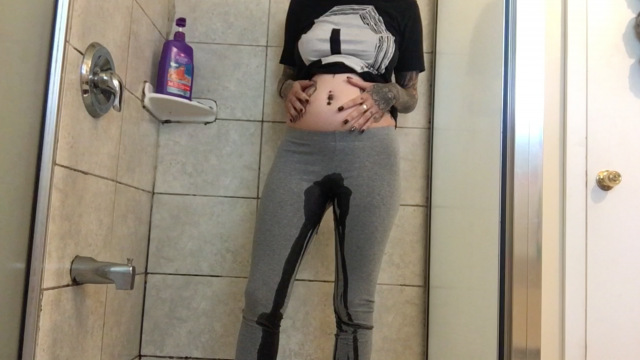 Pregnant - Peeing my Pants video from Tank