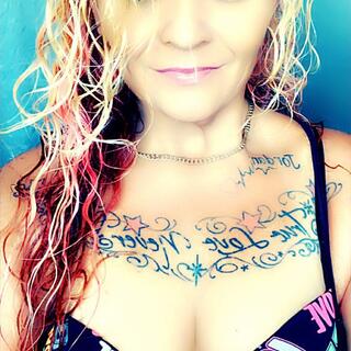 Ashleigh Madyson photo