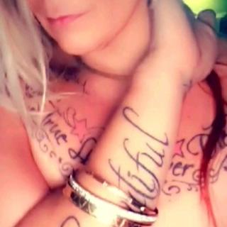 Ashleigh Madyson photo